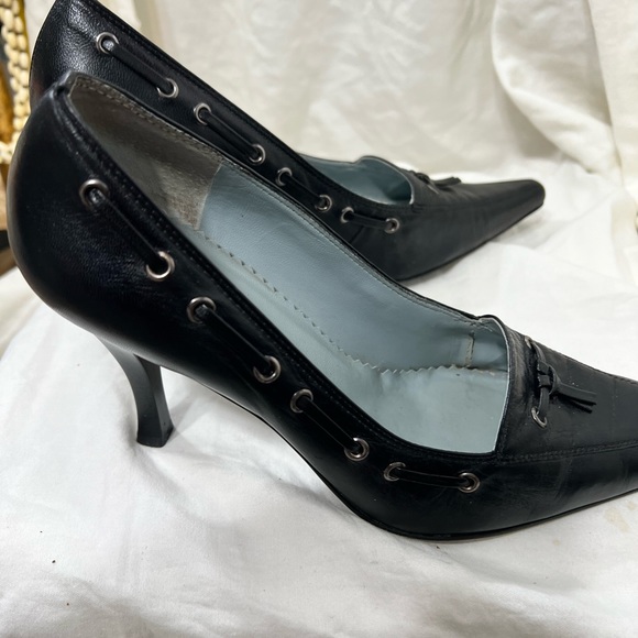 BCBG 3 1/2β Inch Heels Genuine Leather Excellent Inside And Out. Very Stβ¦ - Picture 2 of 16